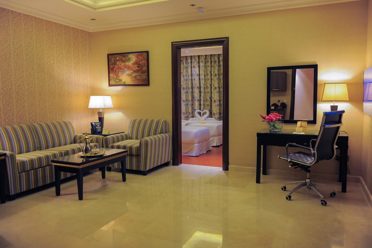 Suite Inn Hotel Рияд Екстериор снимка